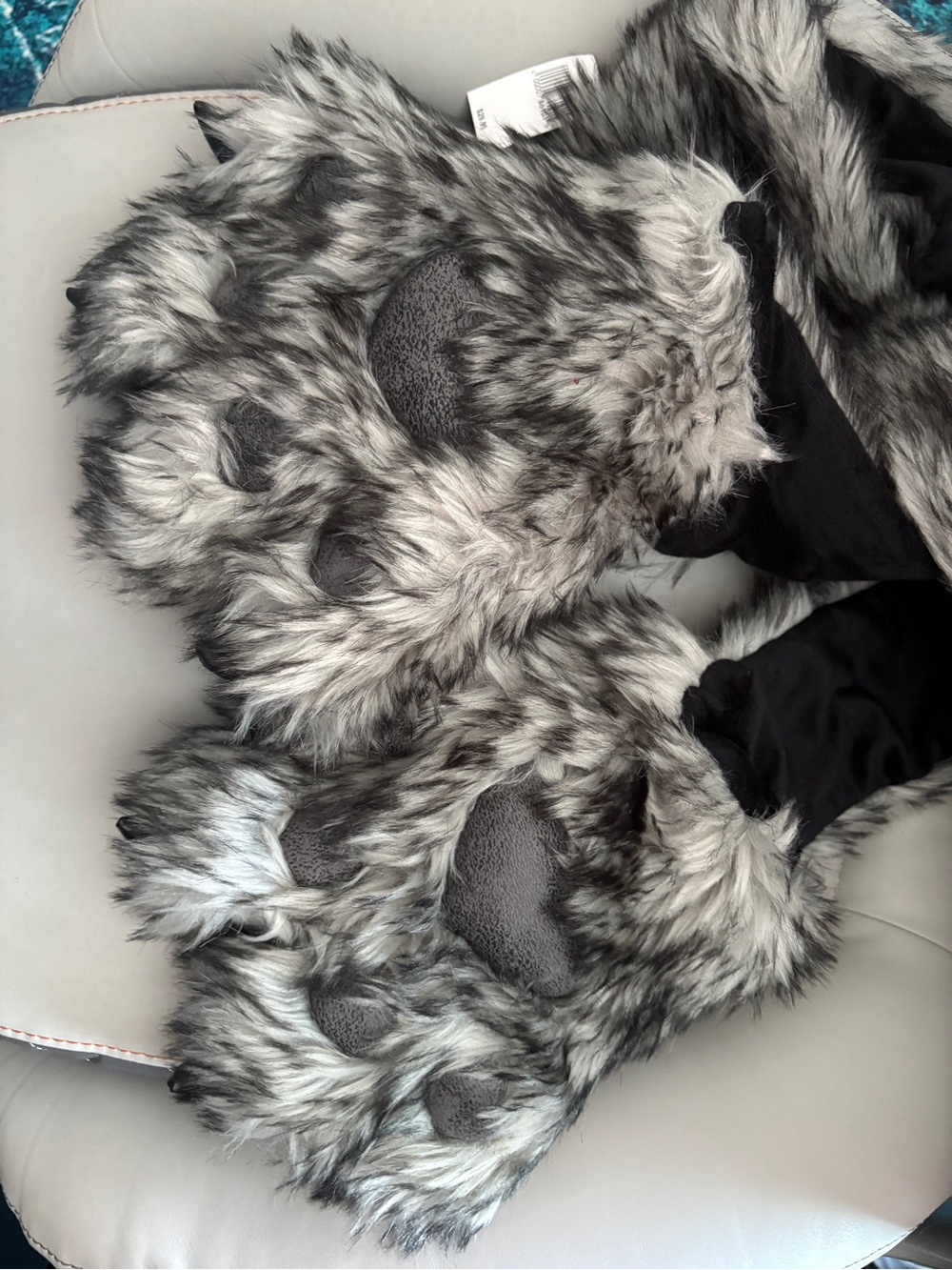 Disney Parks Faux Fur Paw Gloves Scarf